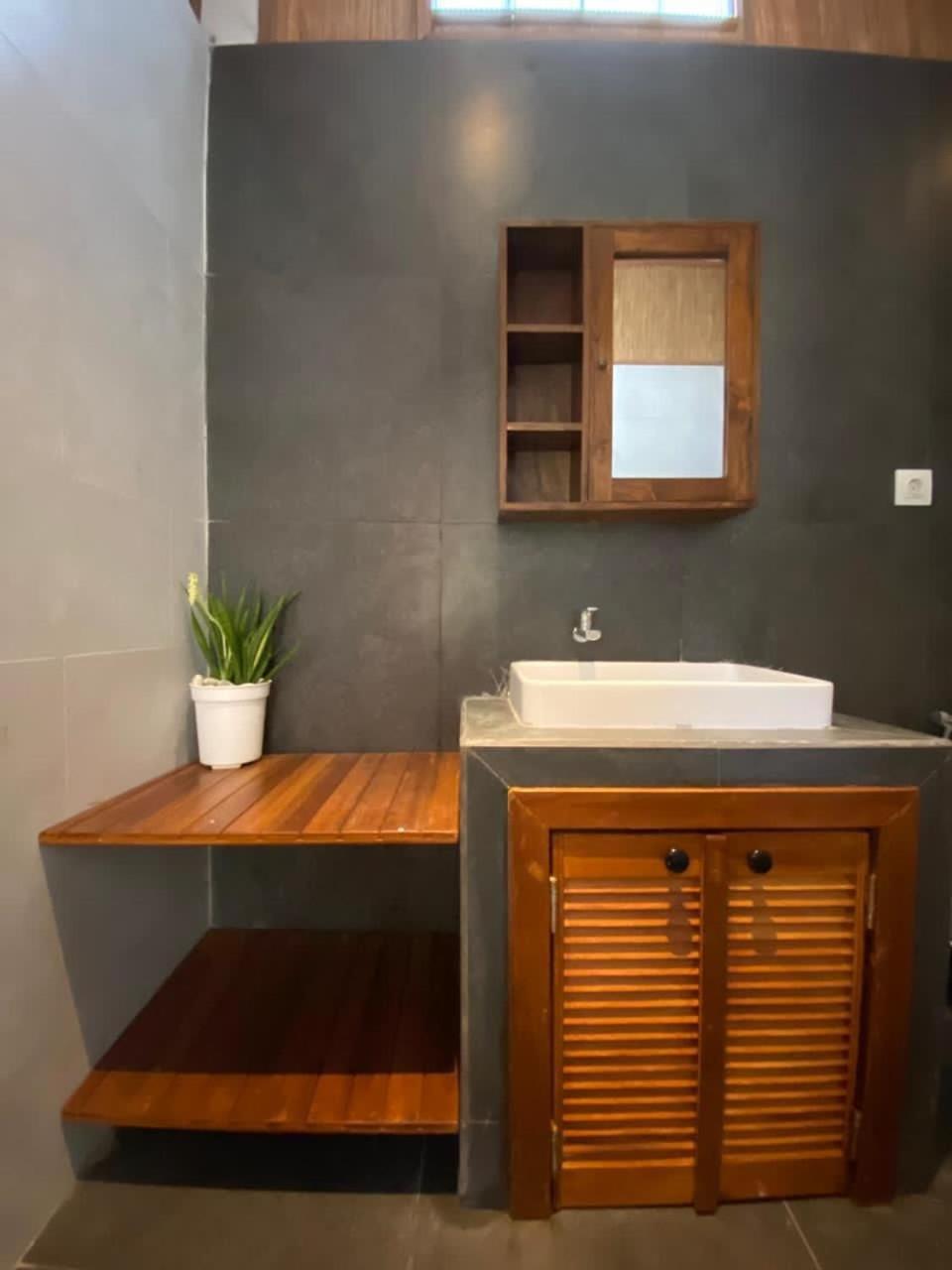 Sutji Living Wisma tamu Sanur (Bali)